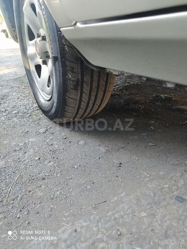 GAZ 3110 2005, 250,000 km - 2.4 l - Qax