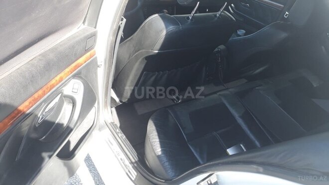 BMW 528 1999, 210,685 km - 2.8 l - Bakı