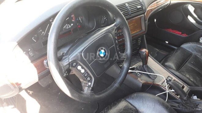 BMW 528 1999, 210,685 km - 2.8 l - Bakı