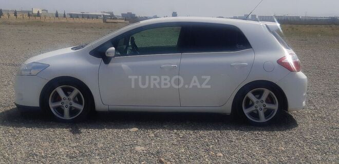 Toyota Auris 2011, 128,712 km - 1.4 l - Bakı