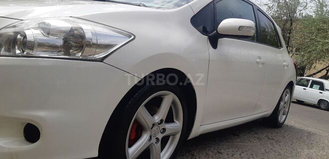 Toyota Auris 2011, 128,712 km - 1.4 l - Bakı