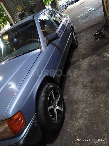 Mercedes 190 1990, 384,139 km - 2.5 l - Bakı