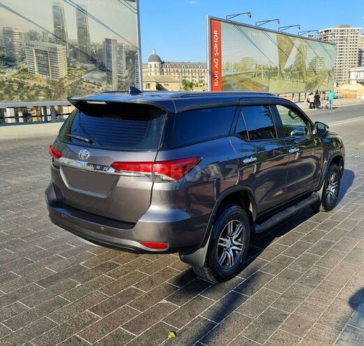 Toyota Fortuner 2016, 93,500 km - 2.7 l - Bakı