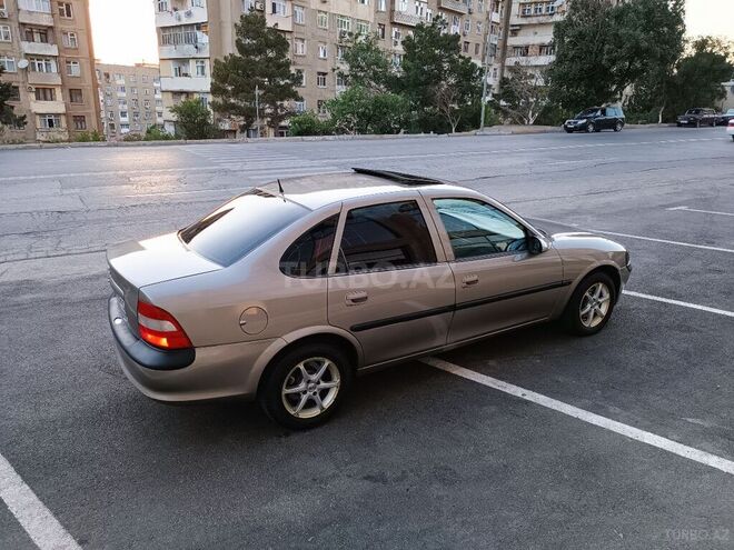 Opel Vectra 1997, 297,681 km - 1.8 l - Bakı