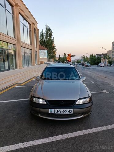 Opel Vectra 1997, 297,681 km - 1.8 l - Bakı