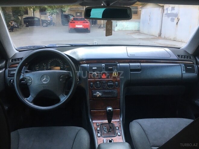Mercedes E 270 2000, 350,000 km - 2.7 l - Bakı
