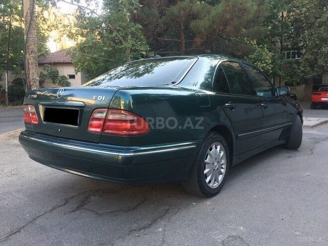 Mercedes E 270 2000, 350,000 km - 2.7 l - Bakı