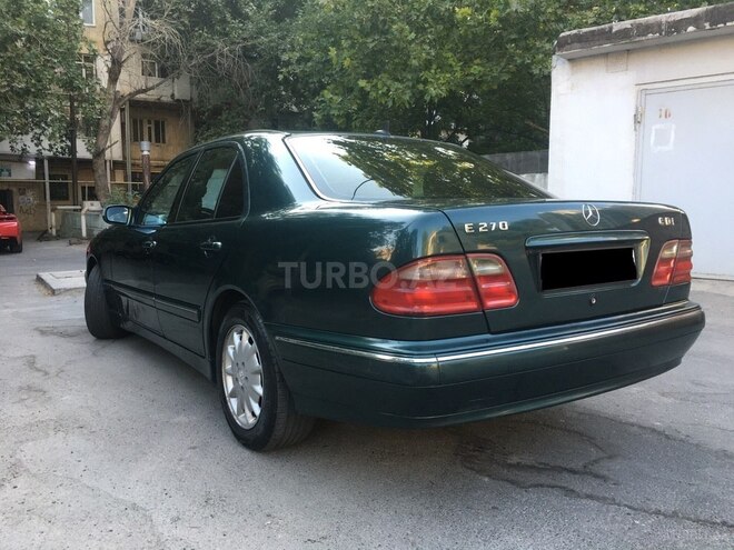 Mercedes E 270 2000, 350,000 km - 2.7 l - Bakı