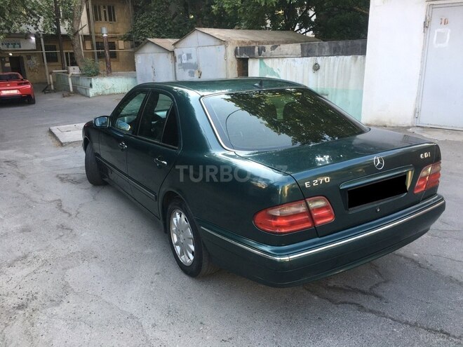 Mercedes E 270 2000, 350,000 km - 2.7 l - Bakı
