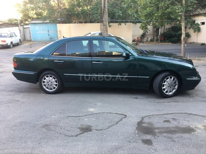 Mercedes E 270 2000, 350,000 km - 2.7 l - Bakı