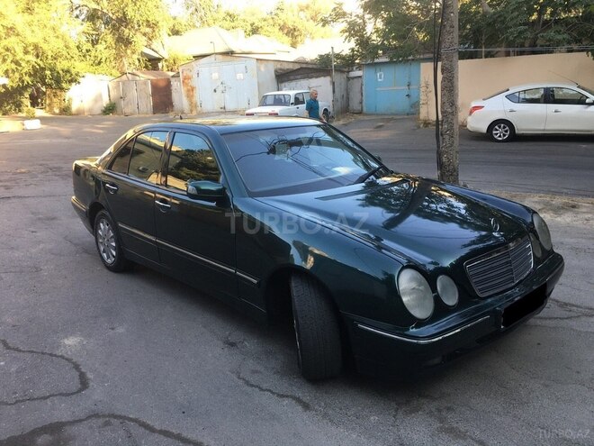 Mercedes E 270 2000, 350,000 km - 2.7 l - Bakı