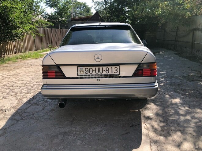 Mercedes E 200 1992, 485,563 km - 2.0 л - Beyləqan
