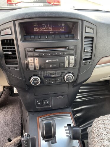 Mitsubishi Pajero 2007, 192,000 km - 3.0 l - Bakı