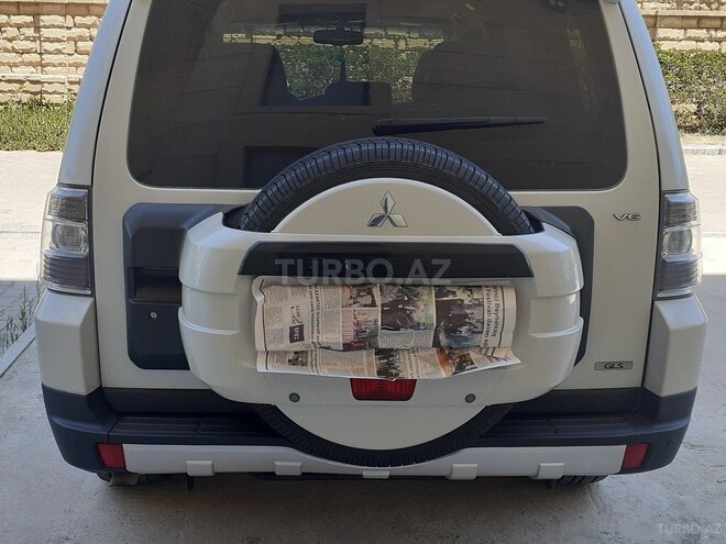 Mitsubishi Pajero 2007, 146,000 km - 3.0 l - Bakı