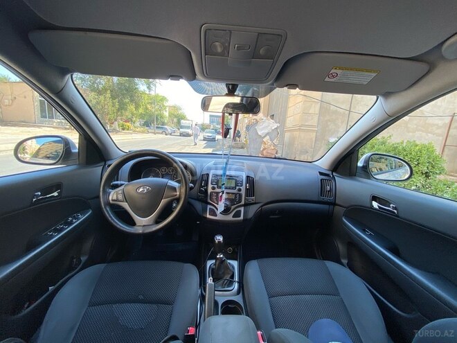 Hyundai i30 2010, 195,000 km - 1.6 л - Bakı
