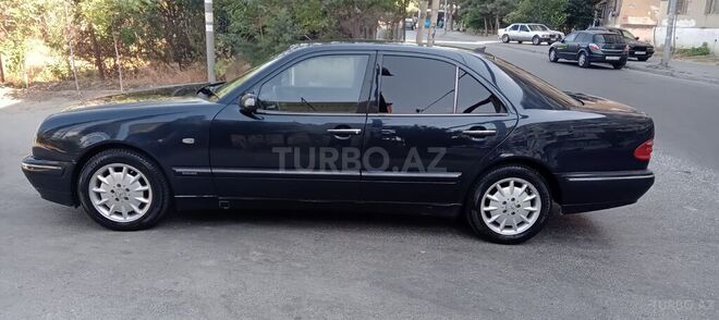 Mercedes E 240 1997, 282,000 km - 2.4 l - Bakı