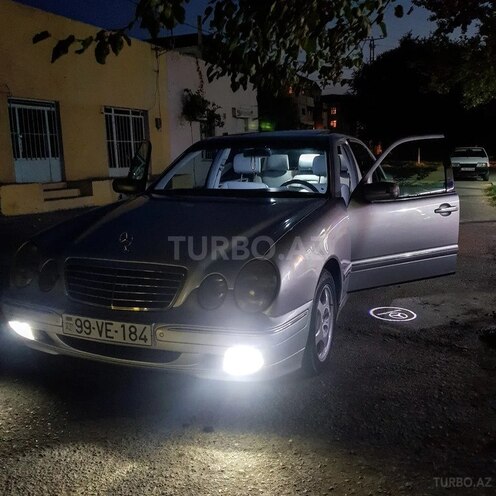 Mercedes E 240 1999, 366,000 km - 2.6 l - Yevlax