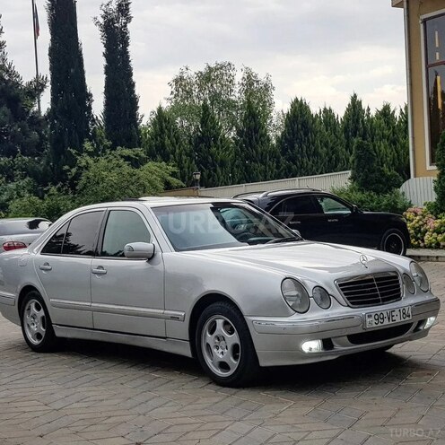 Mercedes E 240 1999, 366,000 km - 2.6 l - Yevlax
