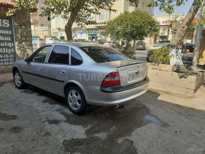 Opel Vectra 1996, 240,000 km - 1.8 l - Bakı