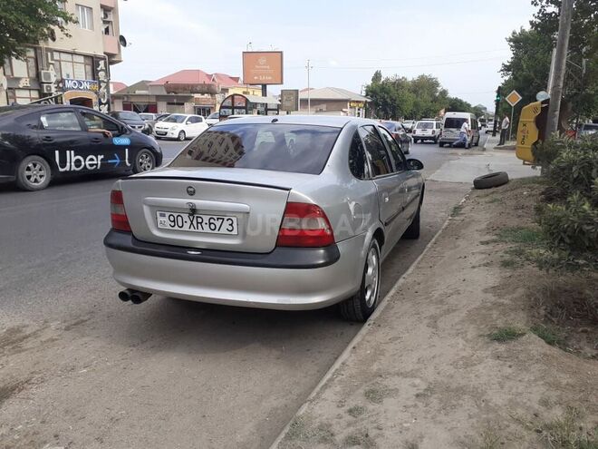 Opel Vectra 1996, 240,000 km - 1.8 l - Bakı