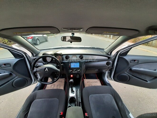 Mitsubishi Outlander 2002, 266,487 km - 2.4 л - Sumqayıt