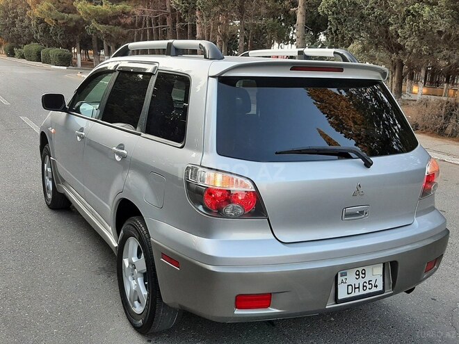 Mitsubishi Outlander 2002, 266,487 km - 2.4 л - Sumqayıt