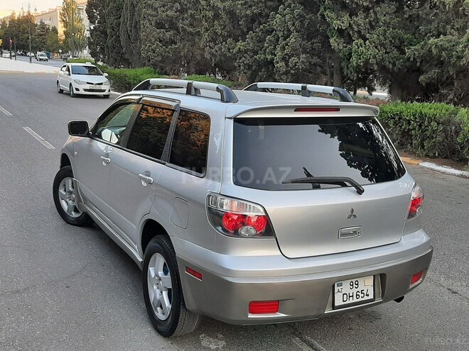 Mitsubishi Outlander 2002, 266,487 km - 2.4 л - Sumqayıt