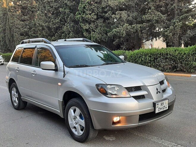 Mitsubishi Outlander 2002, 266,487 km - 2.4 л - Sumqayıt