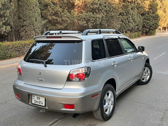 Mitsubishi Outlander 2002, 266,487 km - 2.4 л - Sumqayıt
