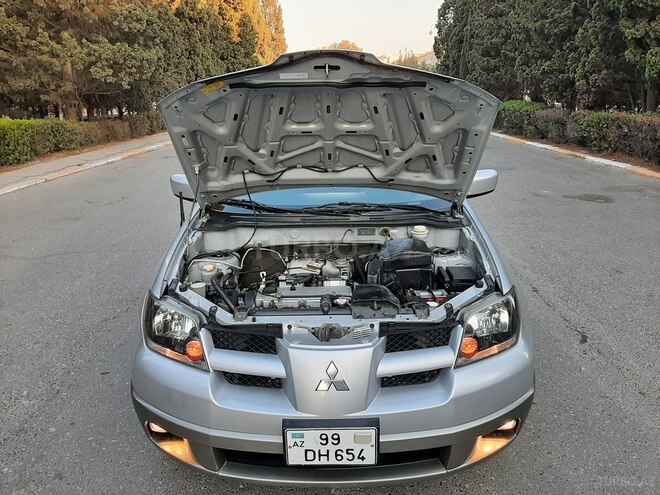 Mitsubishi Outlander 2002, 266,487 km - 2.4 л - Sumqayıt