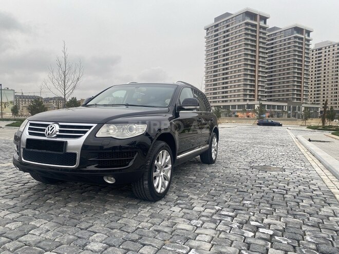 Volkswagen Touareg 2008, 133,700 km - 4.2 l - Bakı