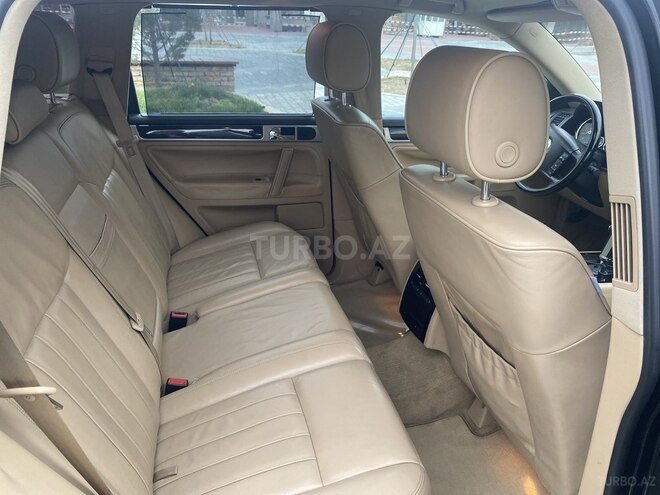 Volkswagen Touareg 2008, 133,700 km - 4.2 l - Bakı
