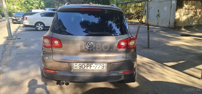 Volkswagen Tiguan 2009, 279,000 km - 2.0 л - Bakı