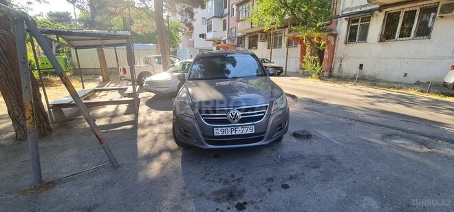 Volkswagen Tiguan 2009, 279,000 km - 2.0 л - Bakı