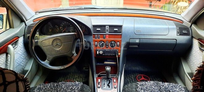 Mercedes C 180 1995, 383,600 km - 1.8 l - Tovuz