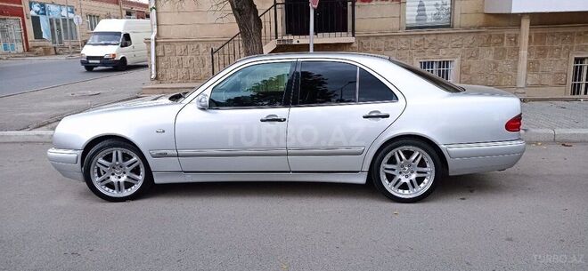 Mercedes E 240 1999, 220,000 km - 2.4 l - Gəncə