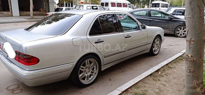 Mercedes E 240 1999, 220,000 km - 2.4 l - Gəncə