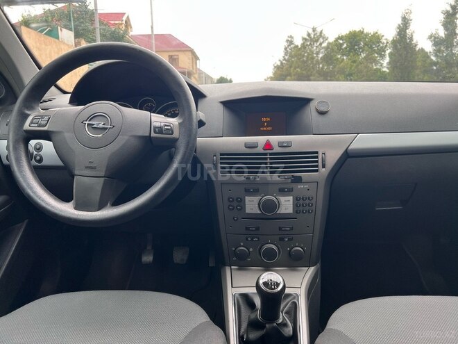 Opel Astra 2006, 179,800 km - 1.3 l - Gəncə
