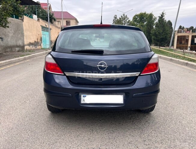 Opel Astra 2006, 179,800 km - 1.3 l - Gəncə