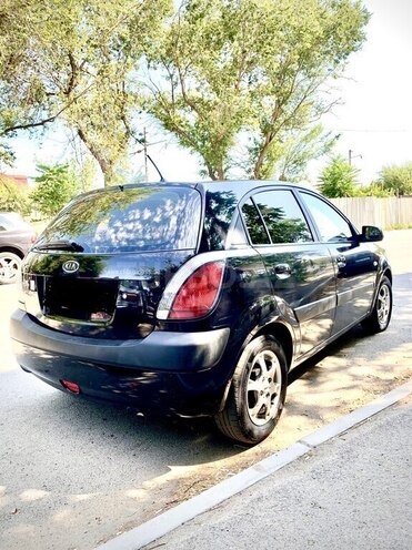 Kia Rio 2006, 245,000 km - 1.4 l - Bakı