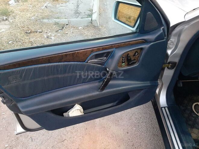 Mercedes E 280 1998, 292,000 km - 2.8 l - Bakı