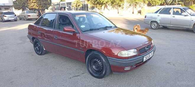 Opel Astra 1996, 150,000 km - 1.8 l - Sumqayıt