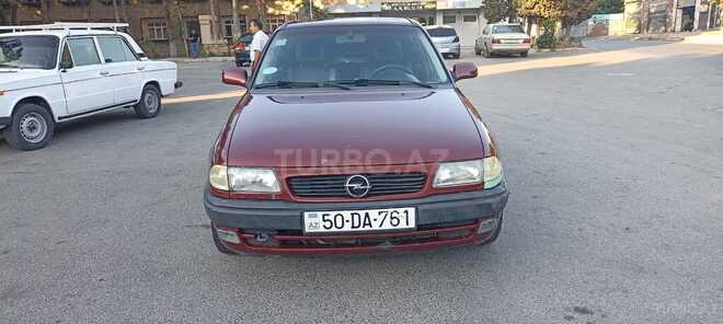 Opel Astra 1996, 150,000 km - 1.8 l - Sumqayıt