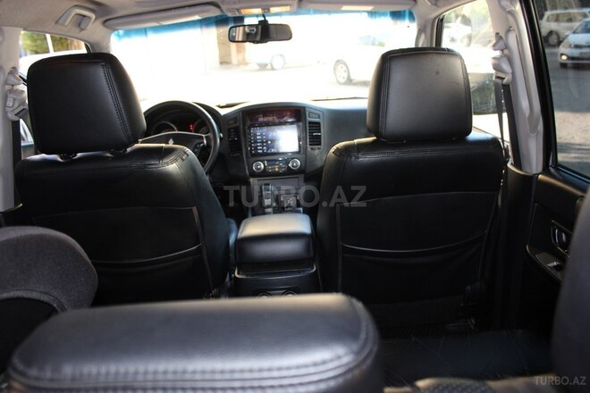 Mitsubishi Pajero 2007, 231,000 km - 3.0 л - Bakı