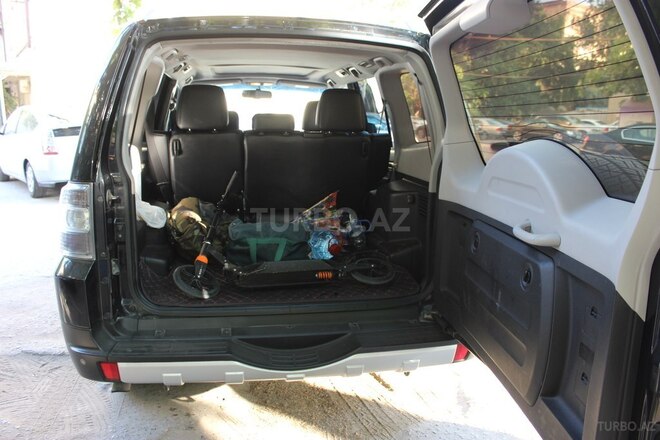 Mitsubishi Pajero 2007, 231,000 km - 3.0 л - Bakı