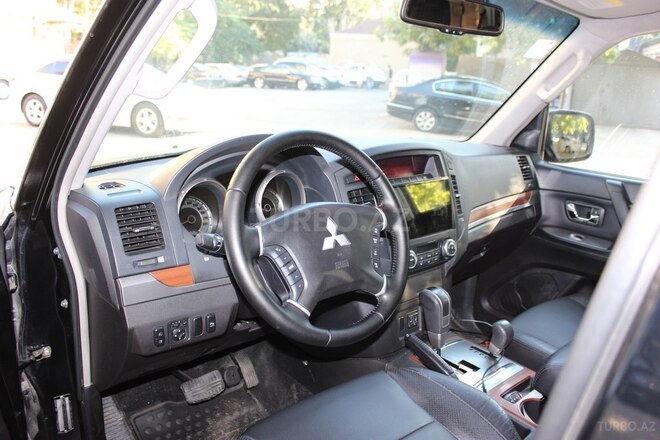 Mitsubishi Pajero 2007, 231,000 km - 3.0 л - Bakı