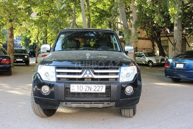 Mitsubishi Pajero 2007, 231,000 km - 3.0 л - Bakı