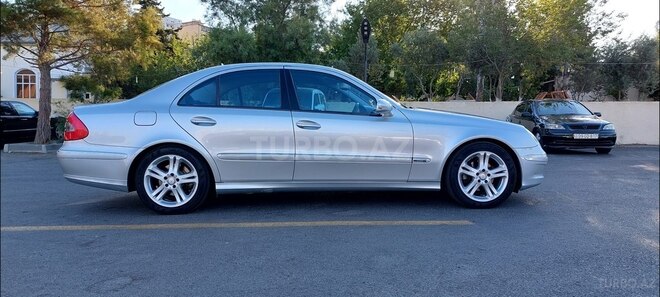 Mercedes E 220 2007, 221,000 km - 2.2 л - Bakı