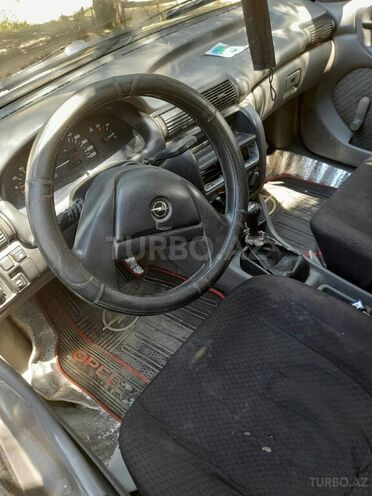 Opel Astra 1994, 231,000 km - 1.4 л - Quba