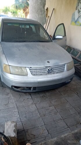 Volkswagen Passat 2000, 255,686 km - 1.8 л - Göyçay